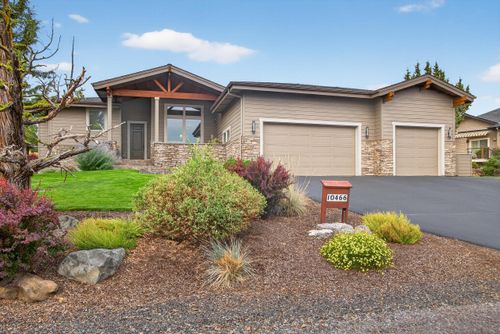 10466 Sundance Ln, Redmond, OR, 97756-7402 | Card Image