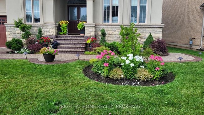 105 Royal Dr West, House other with 6 bedrooms, 5 bathrooms and 4 parking in Brampton ON | Image 47