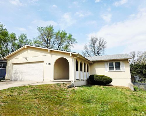 510 Beck Dr, Junction City, KS, 66441-3673 | Card Image