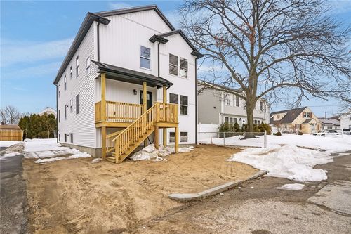 19 Newbury St, Providence, RI, 02904-1118 | Card Image