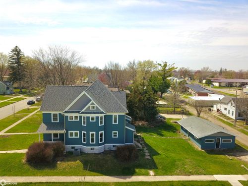 931 High St, Grinnell, IA, 50112-2011 | Card Image