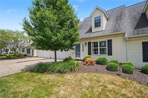 4983 Bar Harbor Ln, Stow, OH, 44224-6009 | Card Image