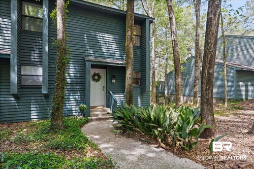 28 Summer Oaks Dr, Daphne, AL, 36526-4807 | Card Image