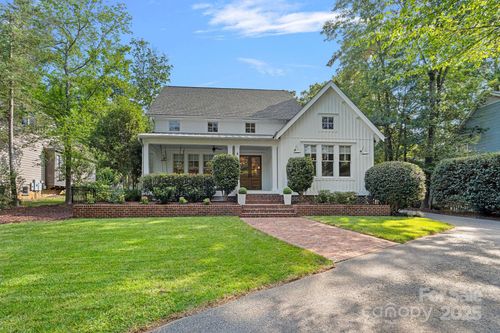 229 Brook St, Davidson, NC, 28036-8127 | Card Image