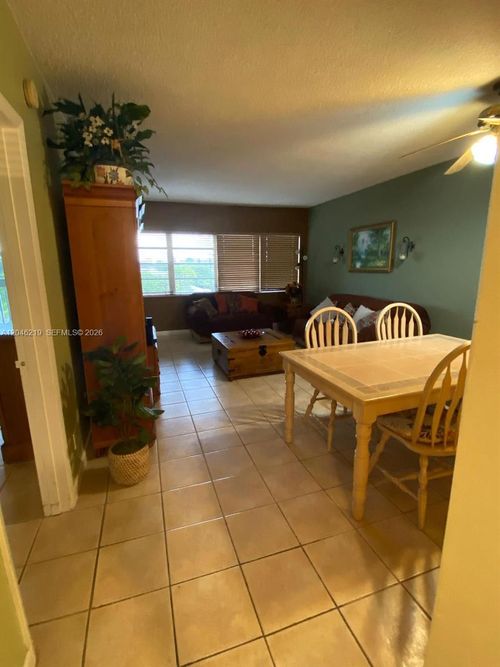 403f-330 Se 2nd St, Hallandale Beach, FL, 33009-5698 | Card Image