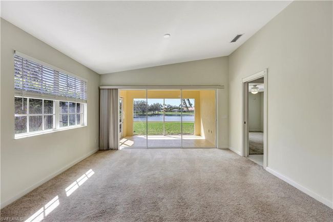 4255 Redonda Ln, Condo with 2 bedrooms, 2 bathrooms and 2 parking in NAPLES FL | Image 13