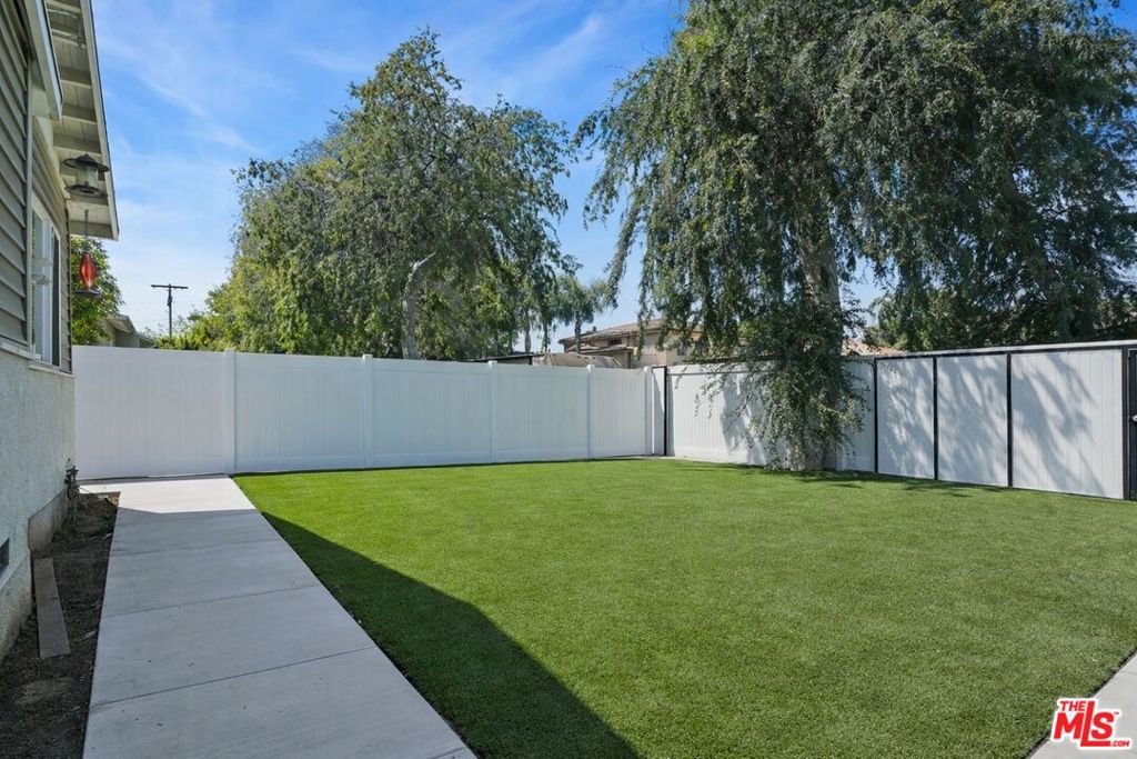 Residential Lease in Van Nuys 4