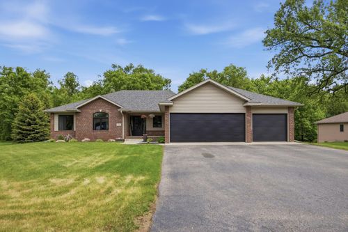 1804 Aspen Dr, Detroit Lakes, MN, 56501-4740 | Card Image