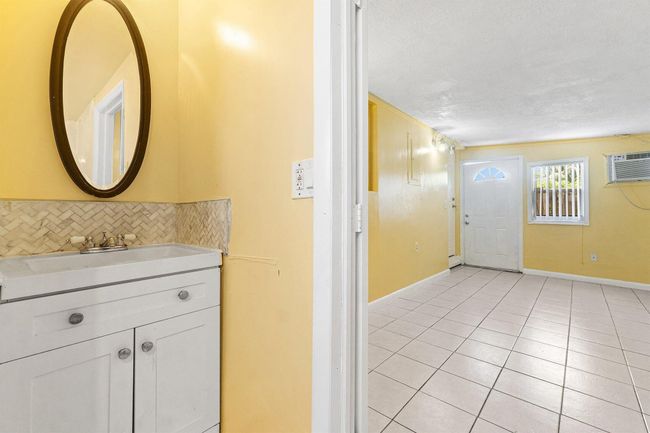 1228 Highview Rd, House other with 3 bedrooms, 2 bathrooms and null parking in Lantana FL | Image 26