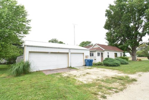 102 S Foster St, Boswell, IN, 47921-8553 | Card Image