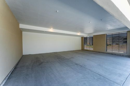 q204-8333 S S Iris Lumi Ln W, Midvale, UT, 84047 | Card Image