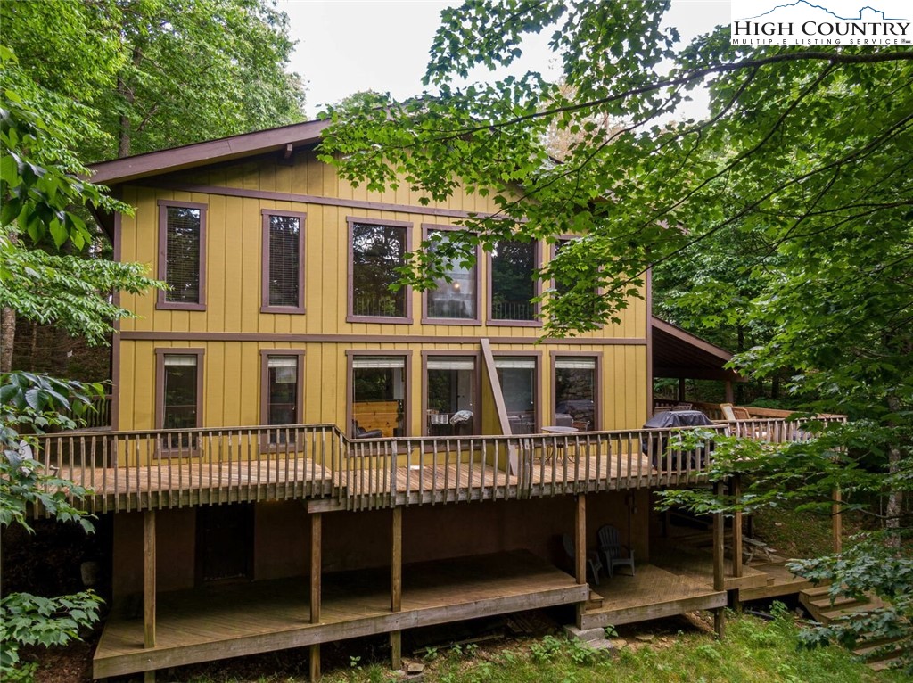 Tamarack Rd, Beech Mountain, NC 28604
