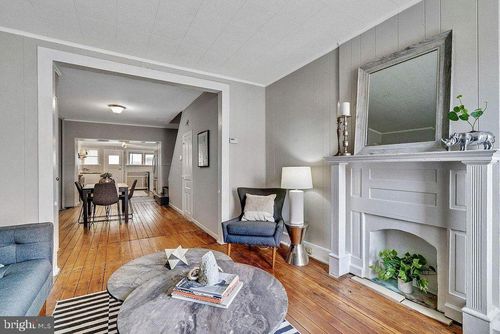 4547 Baker St, PHILADELPHIA, PA, 19127-2014 | Card Image