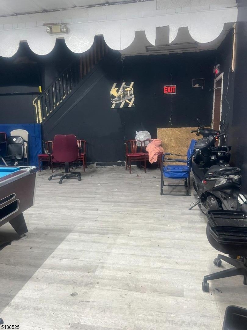 Commercial Sale in Paterson City 3