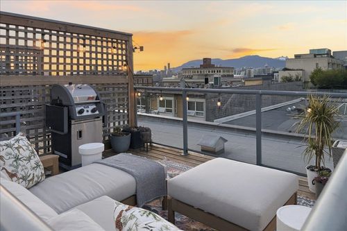 314-2688 Watson St, Vancouver, BC, V5T4T6 | Card Image