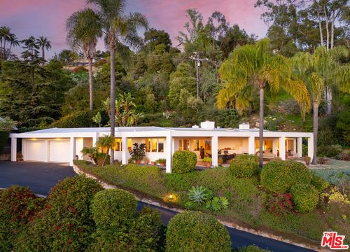 1816 E Las Tunas Road, Santa Barbara, CA, 93103 | Card Image