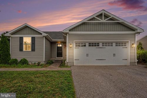 3190 Fox Ridge East Dr, DOVER, PA, 17315 | Card Image