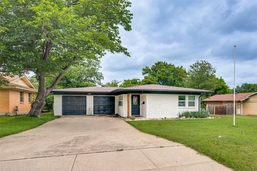 5204 Trail Lake Dr, Fort Worth, TX, 76133-1929 | Card Image