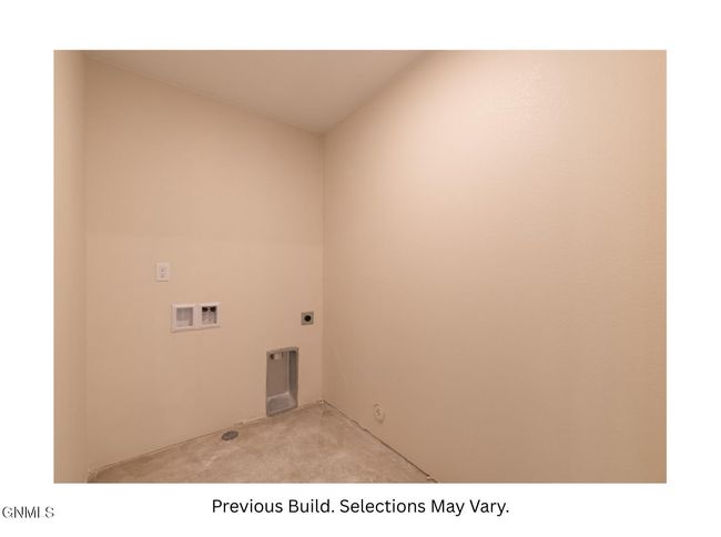 5511 Davies Drive, Townhouse with 2 bedrooms, 2 bathrooms and null parking in Bismarck ND | Image 27