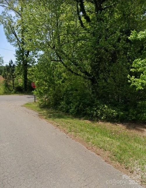 103 Beechwood St, Stanley, NC, 28164-1283 | Card Image