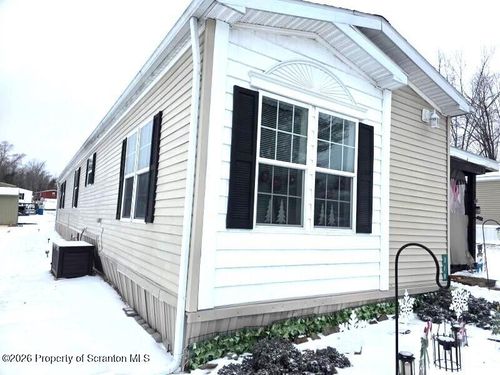 318 Ayla Ln, Dalton, PA, 18414-9008 | Card Image