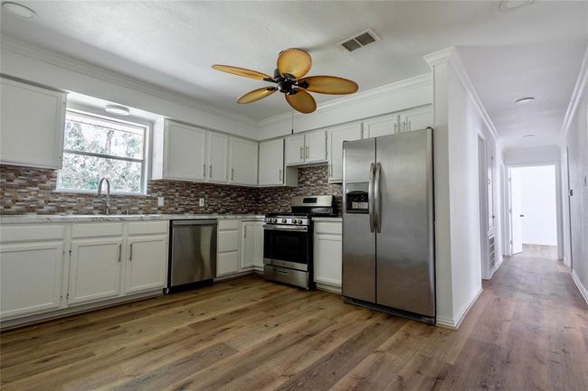Kitchen | Image 6
