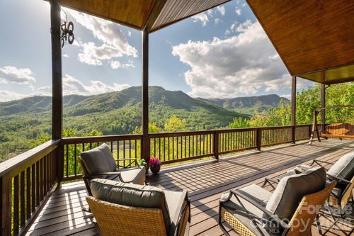 80 E Valley View Dr, Marion, NC, 28752-9307 | Card Image