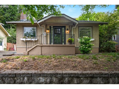 5005 Ne Flanders St, Portland, OR, 97213-3036 | Card Image