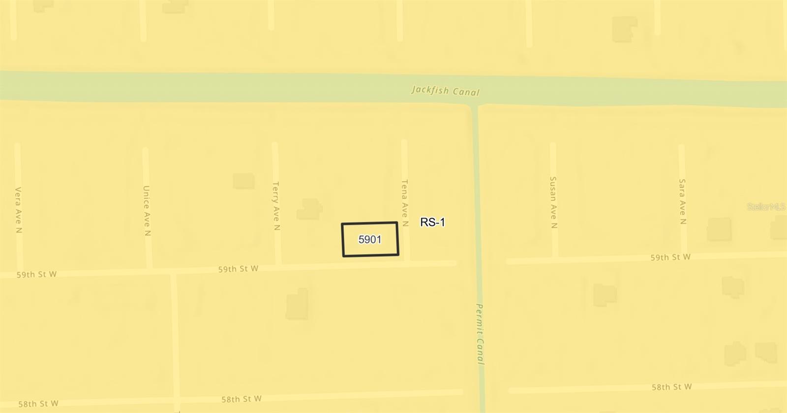 Land in LEHIGH ACRES