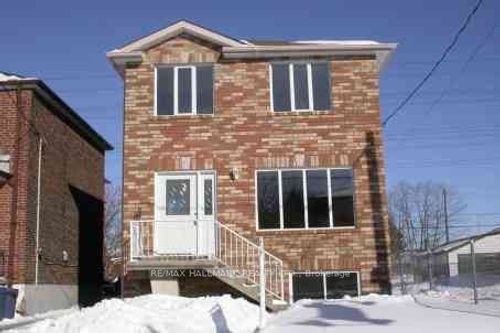 70 Eileen Ave, York, ON, M6N1V4 | Card Image