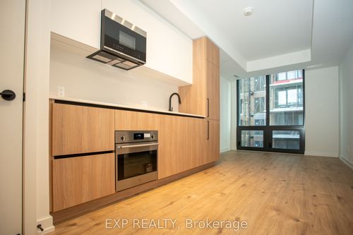 917-35 Parliament St, Toronto, ON, M5A0Z5 | Card Image
