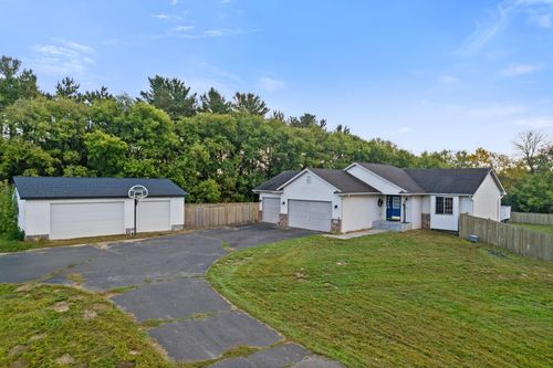 27581 Nester Ave, Lindstrom, MN, 55045-8969 | Card Image