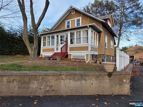 93 N Kinderkamack Rd, Montvale, NJ, 07645-1312 | Card Image