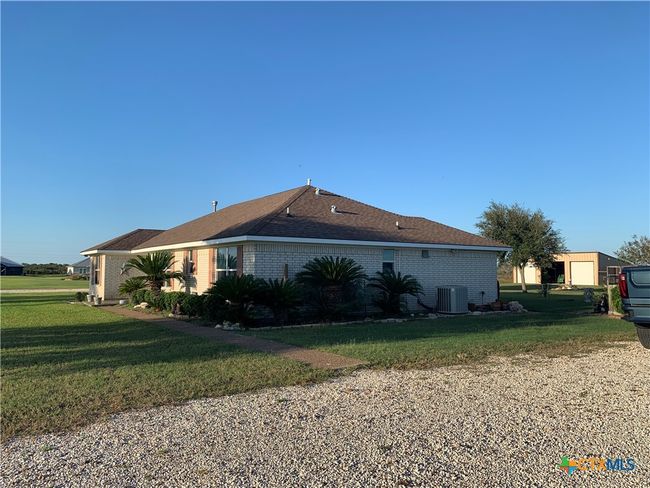 446 Gibb Blvd, House other with 3 bedrooms, 2 bathrooms and null parking in Seadrift TX | Image 4