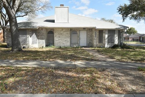 10802 Grand Teton Dr, Corpus Christi, TX, 78410-2236 | Card Image