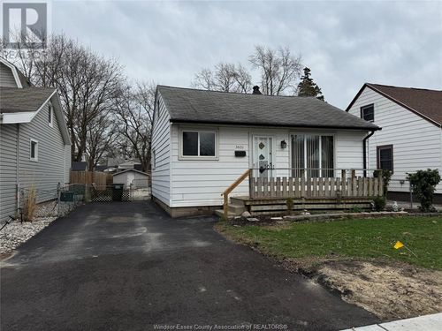3651 Barrymore Lane, Windsor, ON, N9C1V6 | Card Image