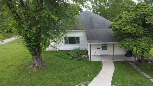 503 W Elm St, Huntsville, MO, 65259-1225 | Card Image