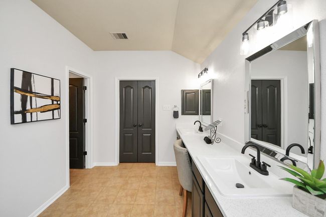 15122 Heron Meadow Ln, House other with 3 bedrooms, 2 bathrooms and 2 parking in Cypress TX | Image 28