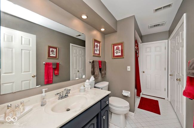 424 Bent Tree Lane, Condo with 2 bedrooms, 2 bathrooms and null parking in Indianapolis IN | Image 31