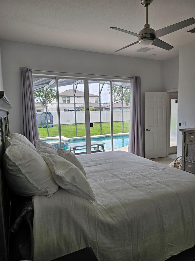 426 Cadiz Loop, House other with 5 bedrooms, 4 bathrooms and null parking in Davenport FL | Image 9
