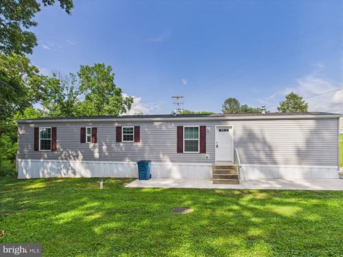 140 Rustique Dr, YORK, PA, 17408-8243 | Card Image