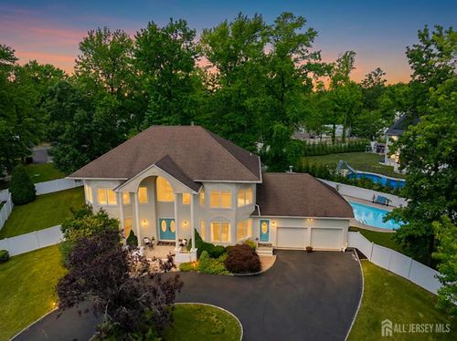376 Morristown Rd, Matawan, NJ, 07747-3585 | Card Image