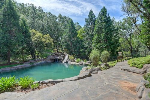 18939 Moonlight Ct, Meadow Vista, CA, 95722-9665 | Card Image