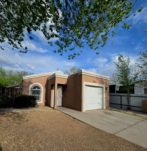 924 Sky St, Albuquerque, NM, 87121-7839 | Card Image