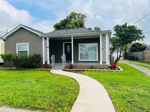 1118 Academy St, Houma, LA, 70360-5704 | Card Image
