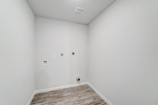 121 Pine Burr St, House other with 4 bedrooms, 2 bathrooms and 2 parking in Lufkin TX | Image 9
