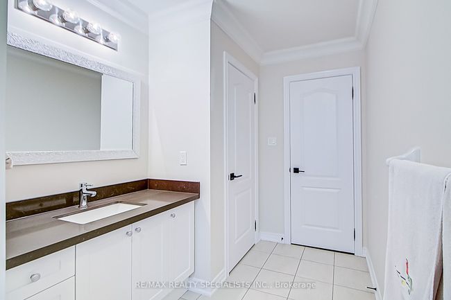 14 Alamode Rd, Condo with 3 bedrooms, 3 bathrooms and 2 parking in Brampton ON | Image 35