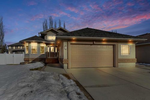 16 Askin Close, Red Deer, AB, T4R2R7 | Card Image