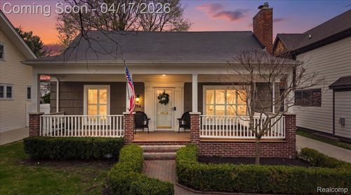 764 W Lincoln St, Birmingham, MI, 48009-4117 | Card Image