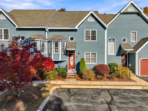 39-39 Forest Ln, Hopkinton, MA, 01748-3201 | Card Image
